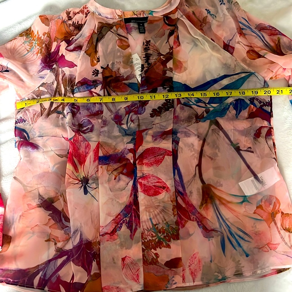 WHBM Camellia Pleated Blouse - Picture 9 of 9